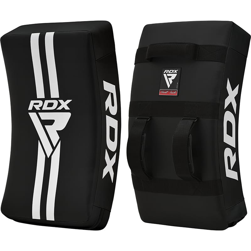 RDX T1 Curved Kick Shield with Nylon Handles Black RDX T1 Curved Kick Shield with Nylon Handles Black - Image 1